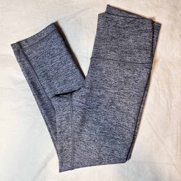 Lululemon Crop Leggings in gray | Sz 4 - Picture 5 of 6